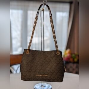 Michael Kors Jet Set Medium Logo Chain Shoulder Bag